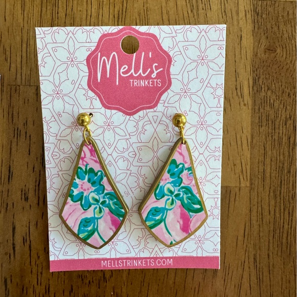 New Mell's Trinkets Lilly Pulitzer Inspired Earrings Pink Blossom Try Zest - Picture 4 of 8